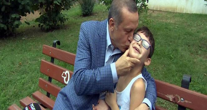 'Dedem CHP'li ama ben sizi çok seviyorum'