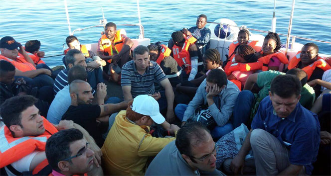 Mülteci teknesi battı: 1 ölü, 1 kayıp