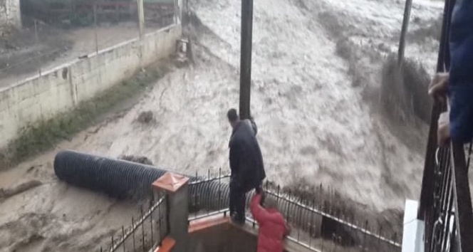 Erzincan&#039;daki sel böyle görüntülendi