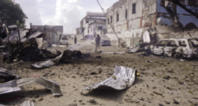 Irak’ta cezaevi aracına bombalı saldırı: en az 60 ölü