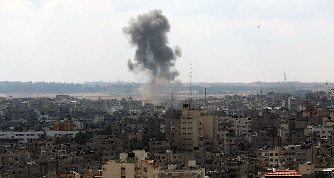 Gazze&#039;de 12 saatlik ateşkes başladı