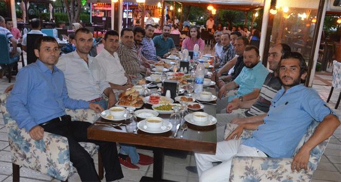 1995 mezunları Fatsa'da iftarda buluştu