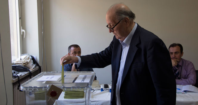 İtalya&#039;da cumhurbaşkanlığı seçimi için oy verme işlemi başladı