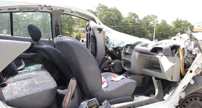 Uşak’ta feci kaza: 4 ölü, 2 ağır yaralı