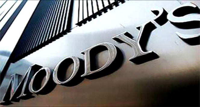 Moody's Turkcell'in notunu yükseltti