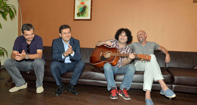 Başkan Hazinedar’a yüksek sadakat sürprizi