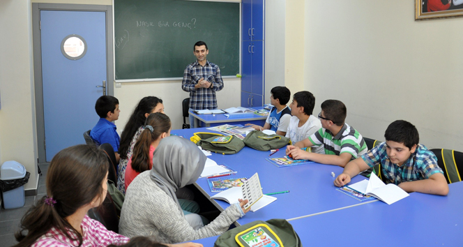 Ümraniye’nin ‘Bilge Çocukları’ yaz okuluna başladı