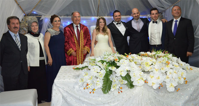 Başkan Bakıcı, oğlunun nikahını kıydı