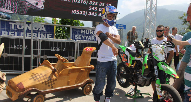 Kenan Sofuoğlu Formulaz direksiyonunda