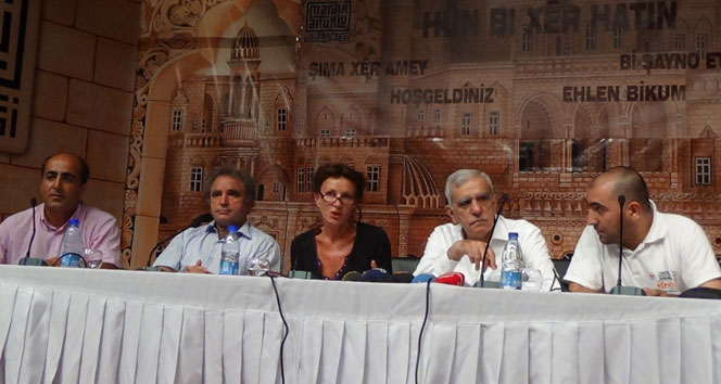 Artuklu Üniversitesi&#039;nde Ezidilere yönelik panel