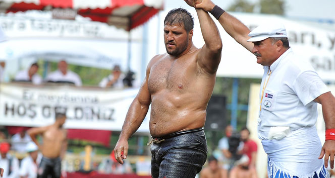 Sancaktepe'de Başpehlivan Recep Kara oldu