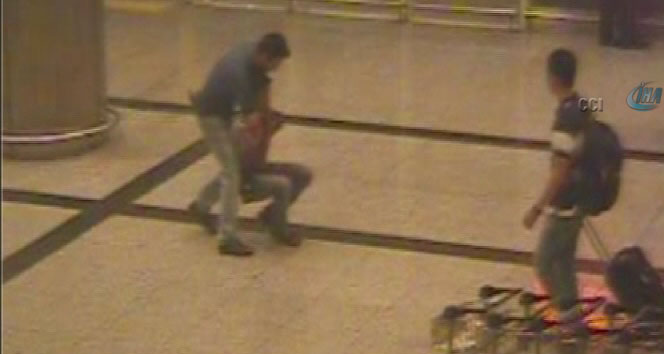 Havalimanında polis hırsızlara göz açtırmıyor