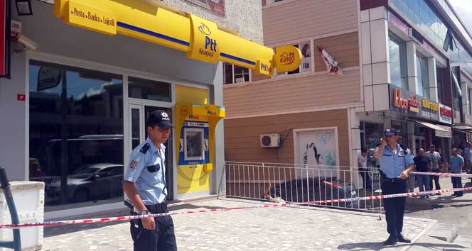 Silahlı ve ‘güneş gözlüklü’ PTT soygunu