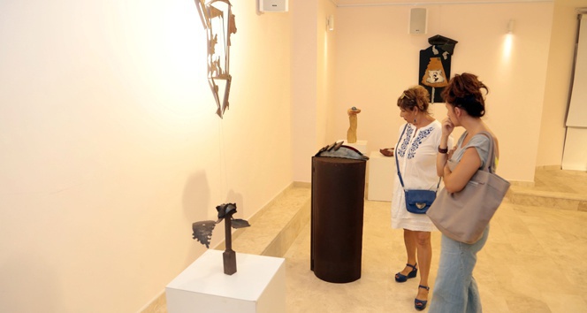 Kadıoğlu&#039;ndan ‘Ben ve Öteki Ben’ heykel sergisi