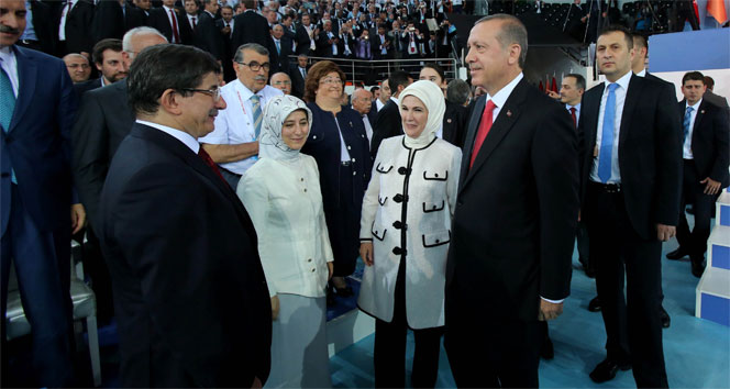 Erdoğan: &#039;Davutoğlu, emanetçi değildir&#039;