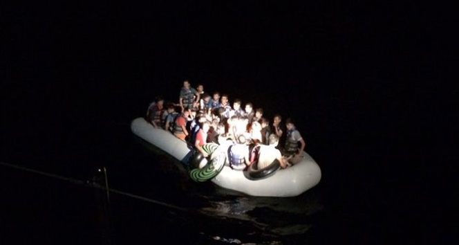 Sahil güvenlik 60 mülteciyi daha kurtardı
