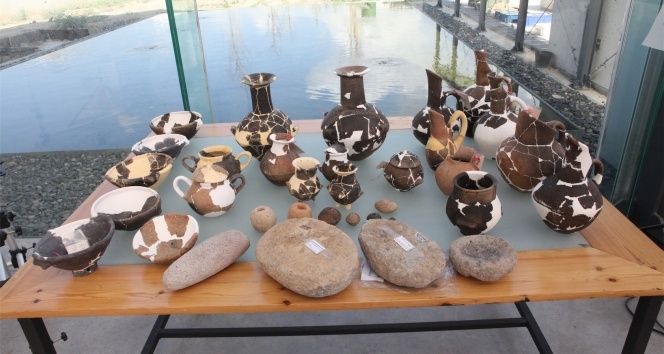 Yeşilova Höyüğü’nde 100’e yakın yeni tarihi eser çıktı