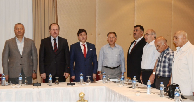 Palandöken’de ekonomi zirvesi derneği toplandı