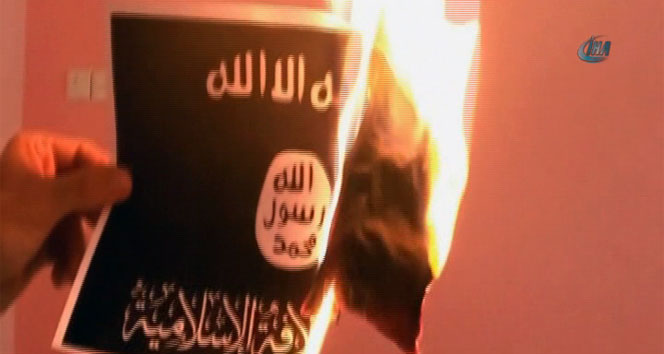 'IŞİD bayrağını yak' kampanyasına yoğun ilgi