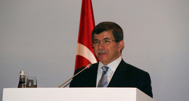 Davutoğlu, Danimarka Meclis Başkanı Lykketoft ile görüştü