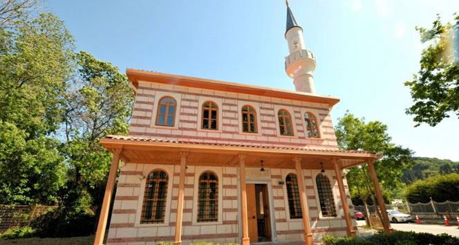Halk evi olarak kullanılan cami 84 yıl sonra ibadete açıldı