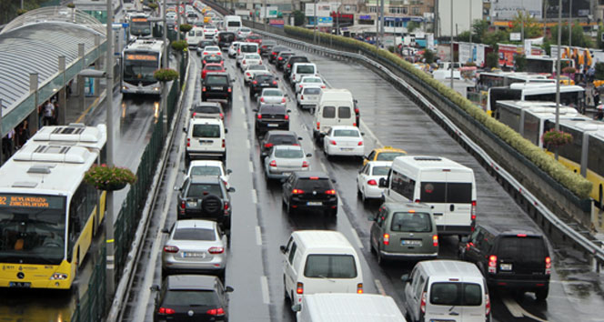 İstanbullular pazar günü bu yollara dikkat!