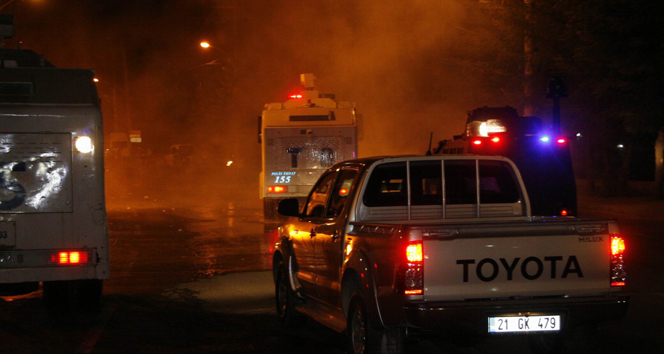 Diyarbakır’da olaylı gece