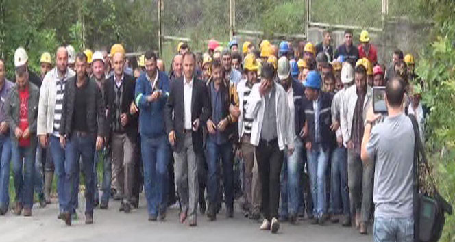 Maden işçileri yürüyüşe geçti