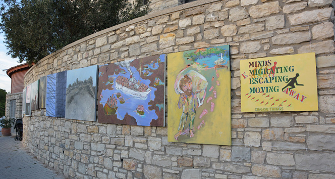 Urla Yağcılar köyü sokakları sanat koktu