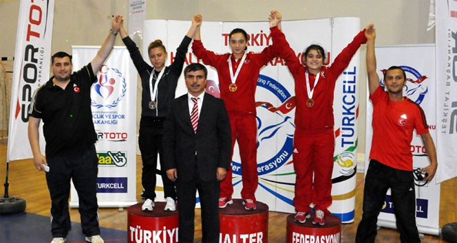 Halterin altın kızı Sırbistan yolunda