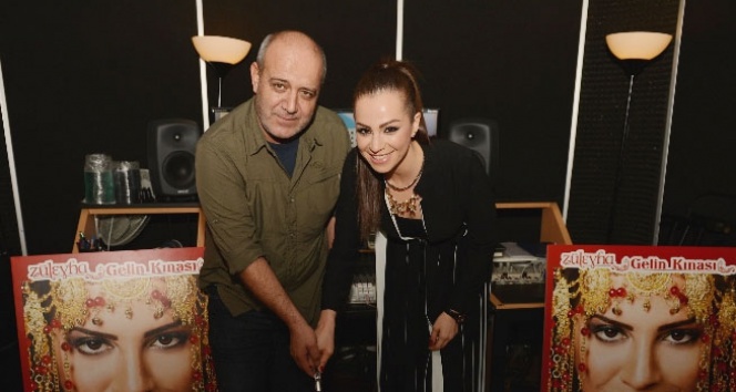 Züleyha Ortak yeni albümünü tanıttı