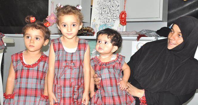 Çadır Kentteki yetimlere kıyafet yardımı yapıldı