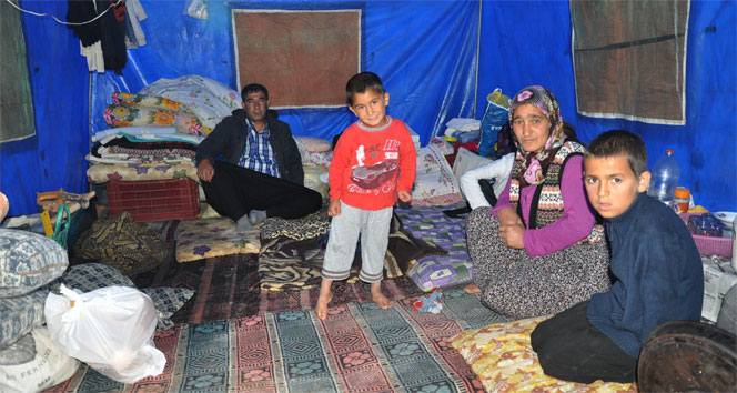 Çadırda yaşayan 7 kişilik aile yardım bekliyor