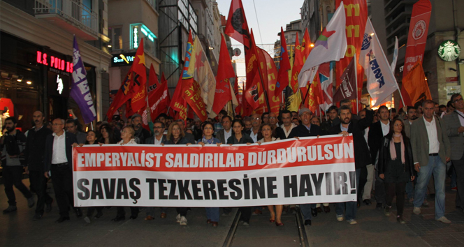 Taksim’de tezkere protestosu