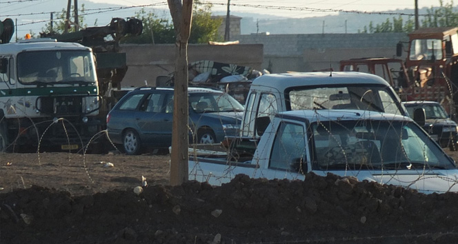 IŞİD yüzlerce mülteci aracı çaldı