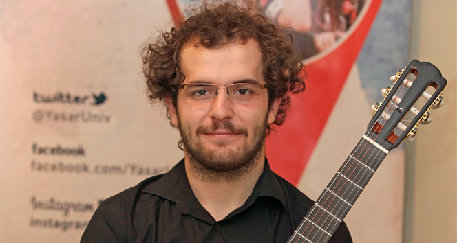 Yeteneğiyle İzmir'in gururu oldu