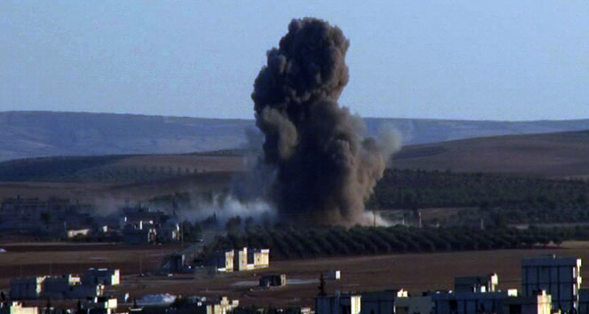 Uçaklar IŞİD&#039;i vurmaya başladı