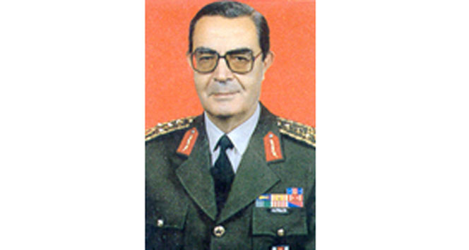 Doğan Güreş vefat etti