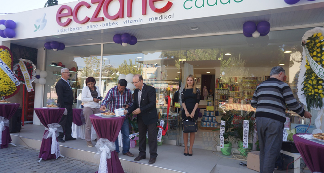 Sarıgöl’deki eczane sayısı 10'a yükseldi