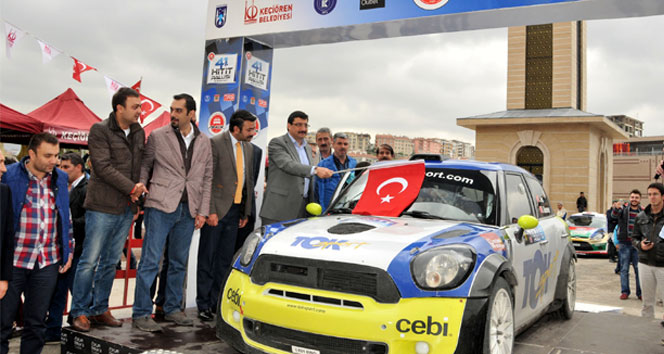 Ralli heyecanının startını Mustafa Ak verdi