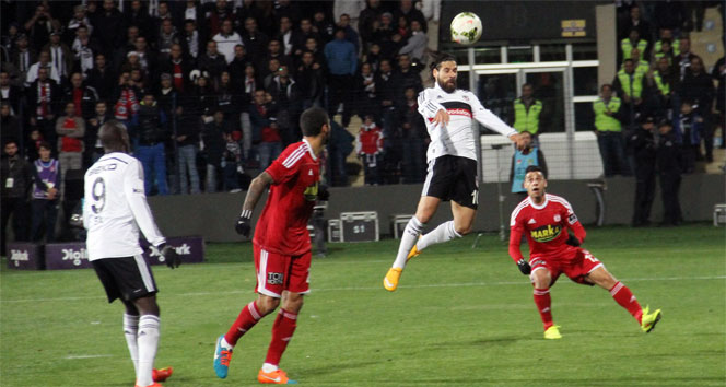 Beşiktaş, Sivasspor&#039;u 3-2 mağlup etti