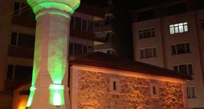 Hacı Hulusi Baba Camisi tarihi yansıtıyor