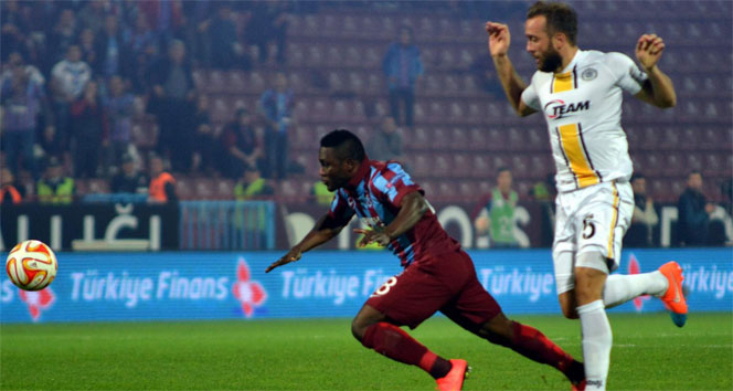 Trabzonspor Lokoren&#039;i 2-0 mağlup etti