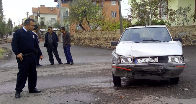 Aksaray&#039;da otomobiller çarpıştı: 2 yaralı