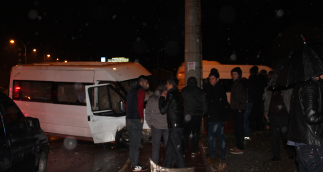 Erzurum’da trafik kazası: 9 yaralı