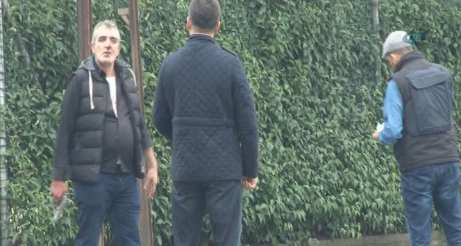 Polisin silahını alan şahıs dehşet saçtı