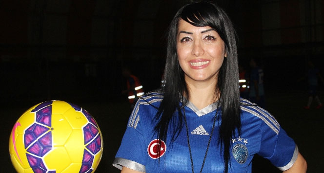 Adanalı kadın teknik direktör, Terim'in izinde