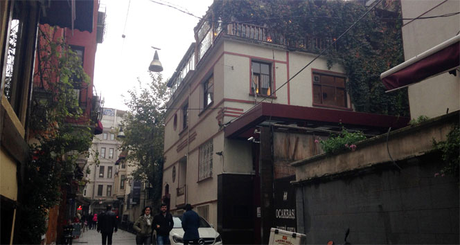 350 yıllık caminin yerinde bugün meyhane ve gece kulübü var