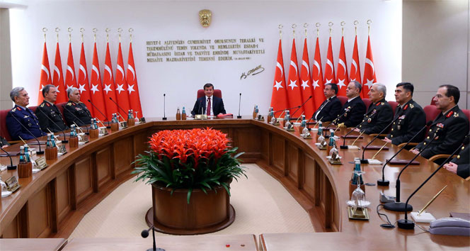 Davutoğlu, Yüksek Askeri Şura&#039;ya ilk kez başkanlık yaptı