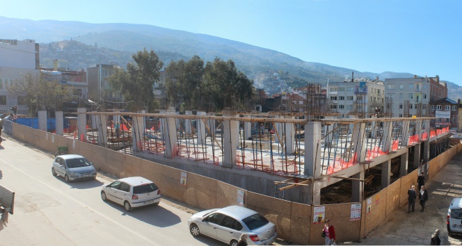 Tire&#039;nin yeni iş merkezi inşaatı yükseliyor